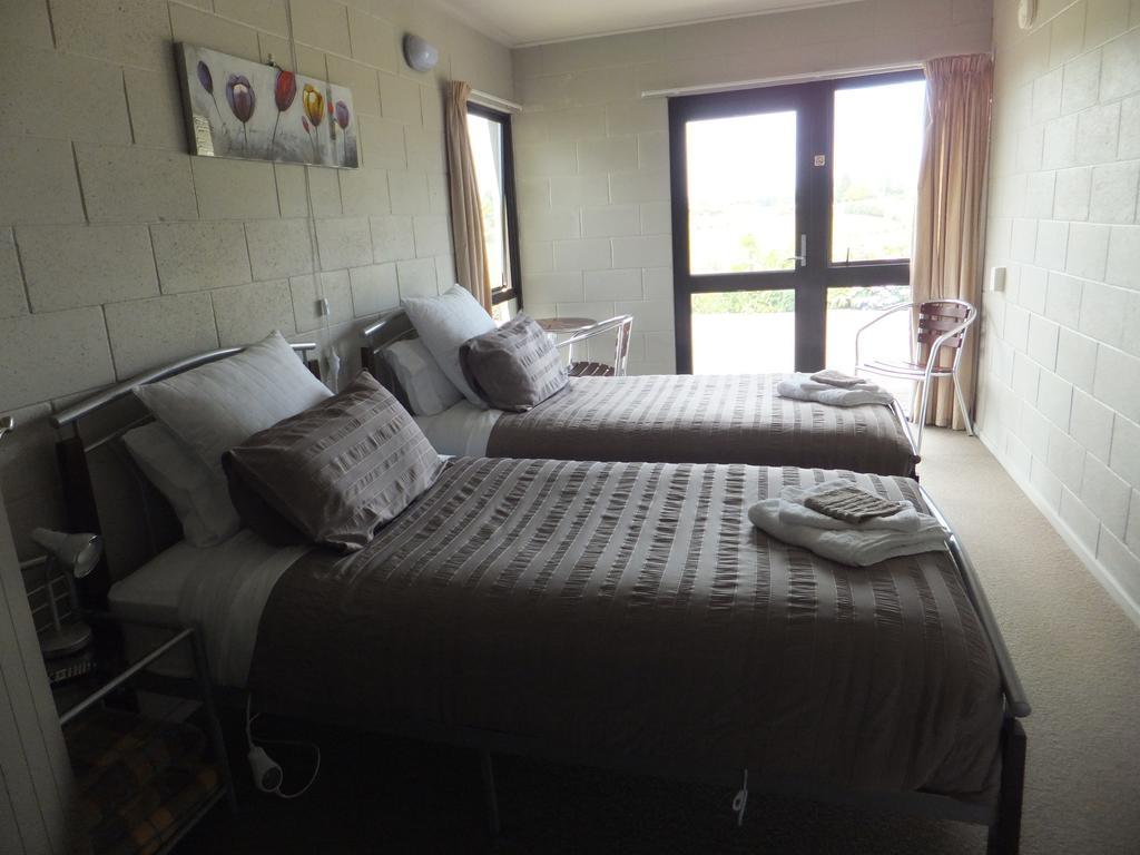 Waitomo Golfstays B&B Otorohanga Esterno foto