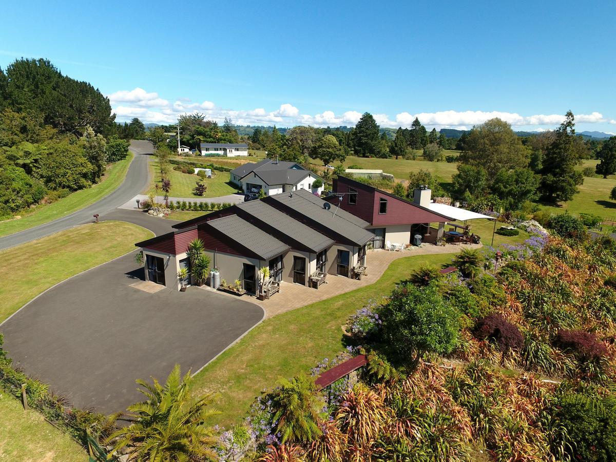 Waitomo Golfstays B&B Otorohanga Esterno foto